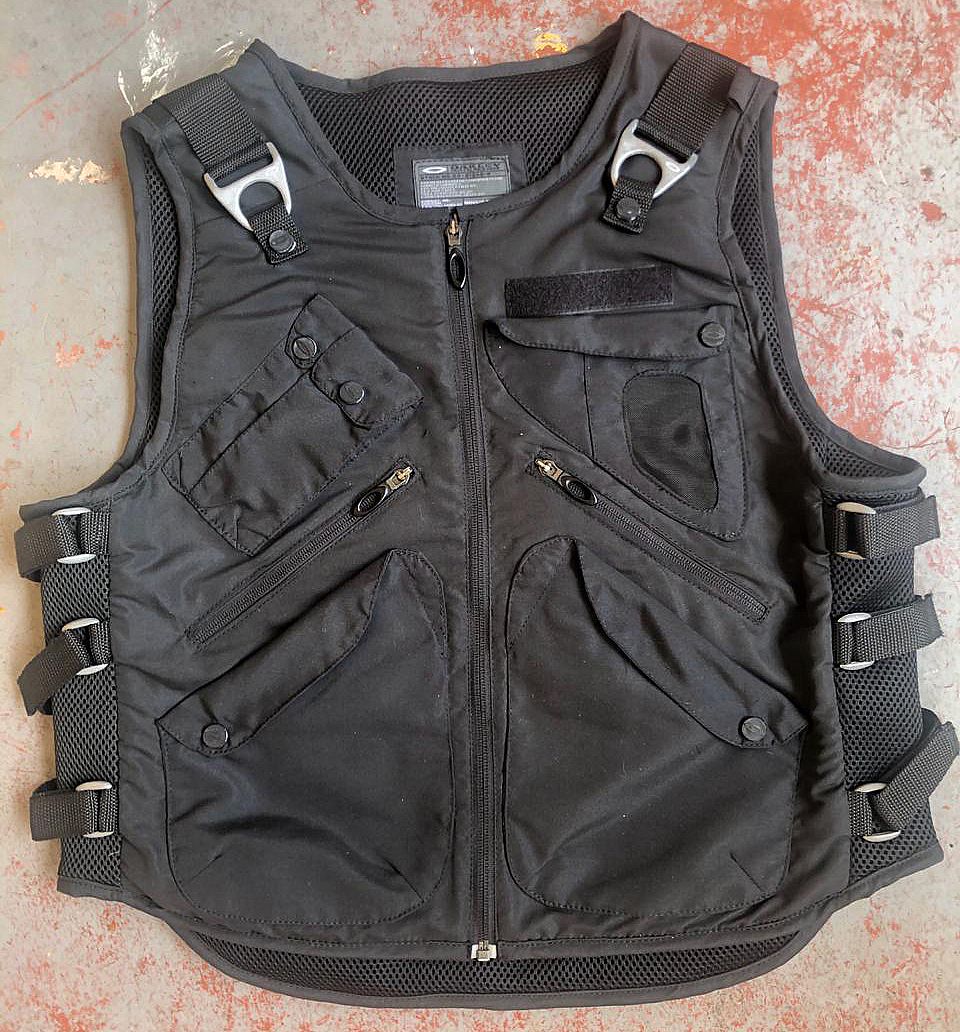 Colete Oakley Ap Vest - Masculino - Favela na Moda Imports